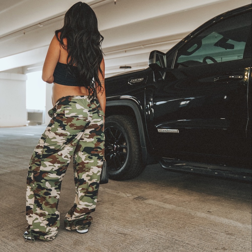 AFRM CARGO CAMO WIND PANTS